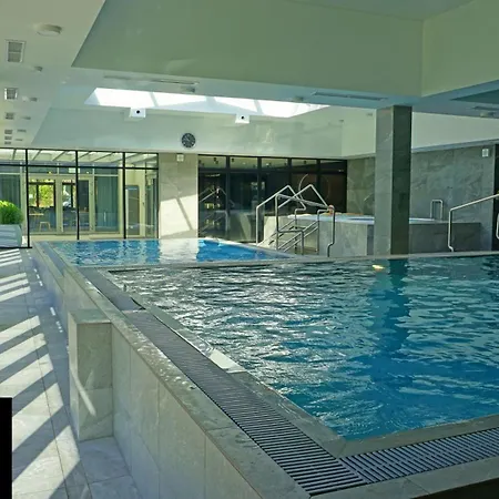 Port Restauracja Silownia Dwa Baseny Oli&joly Kolobrzeg