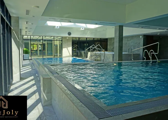 Port Restauracja Silownia Dwa Baseny Oli&joly Kolobrzeg